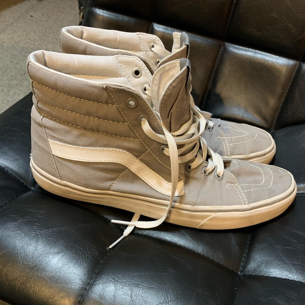 Vans high top sk8 shoes 10.5